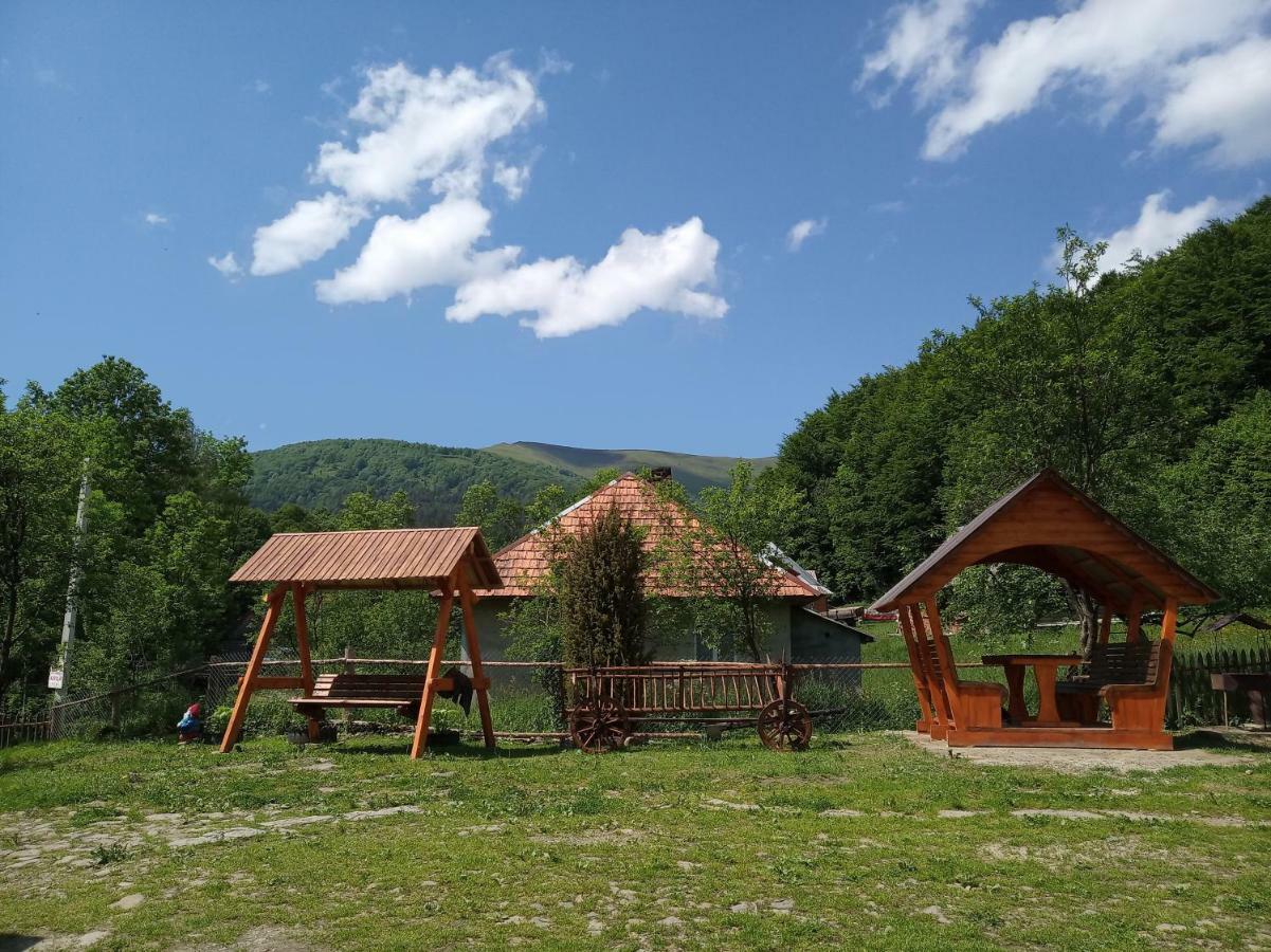 Верховинський Котедж Bukovets Buitenkant foto
